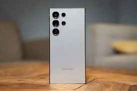 "An tâm tuyệt đối" với smartphone chống nước