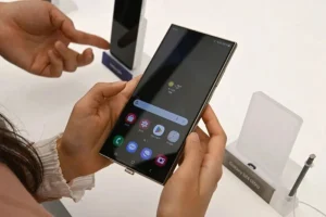Smartphone hỗ trợ cập nhật lâu dài