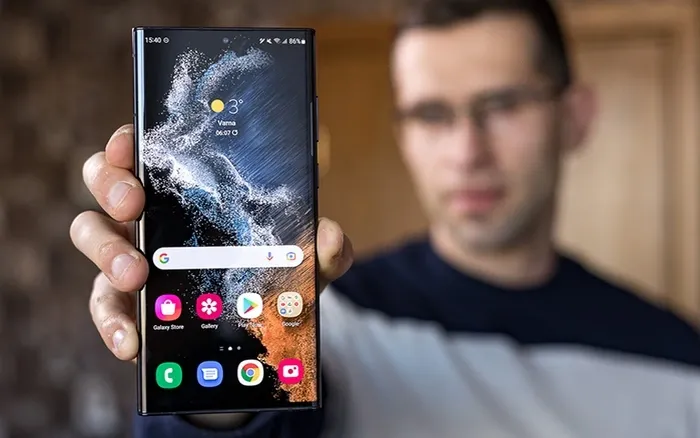 Smartphone không viền màn hình là gì? Và tại sao chúng lại "quyến rũ" đến vậy?