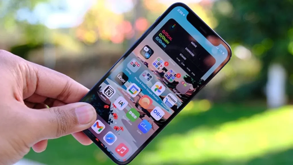 I. Smartphone nhỏ gọn tiện lợi là gì? Và tại sao chúng vẫn là lựa chọn "đáng giá"?