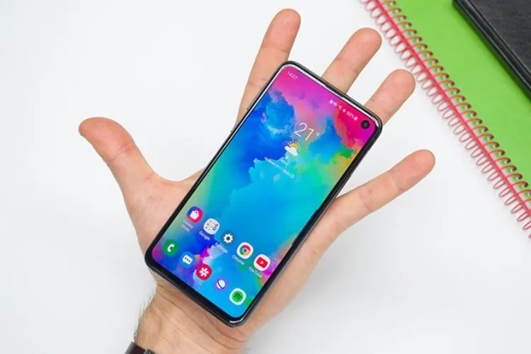 Các yếu tố "vàng" cần xem xét khi mua Smartphone nhỏ gọn tiện lợi